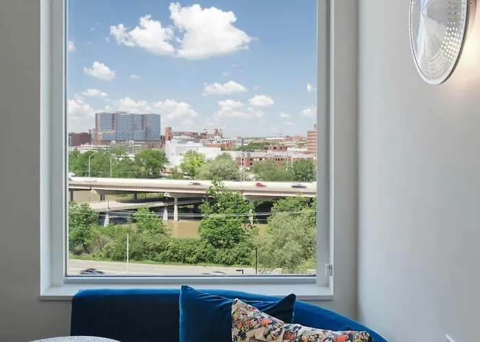 Aloft By Marriott District 3*