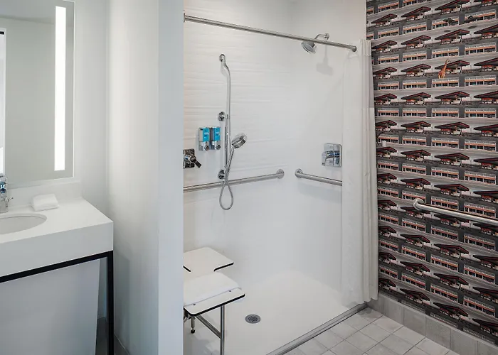 Aloft By Marriott District 3*
